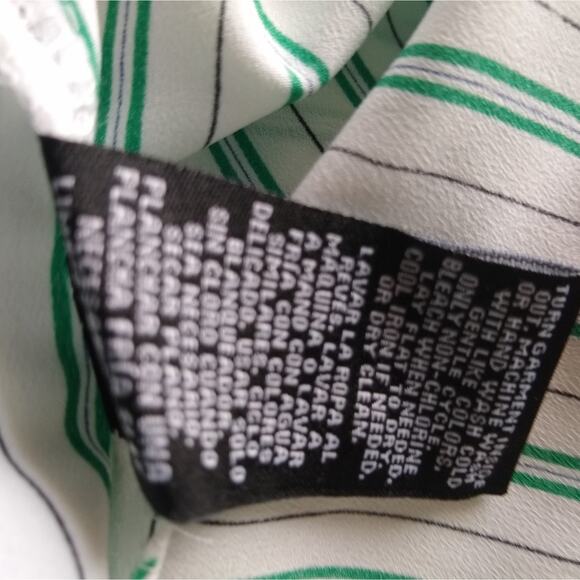 NWT Zac and Rachel Women's striped long sleeve blouse. Small. Office,Flattering - Picture 10 of 10